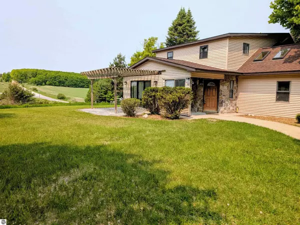 8748 Nelson Road, East Jordan, MI 49727