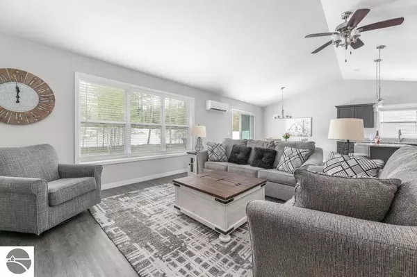 842 Munson Avenue, Traverse City, MI 49686