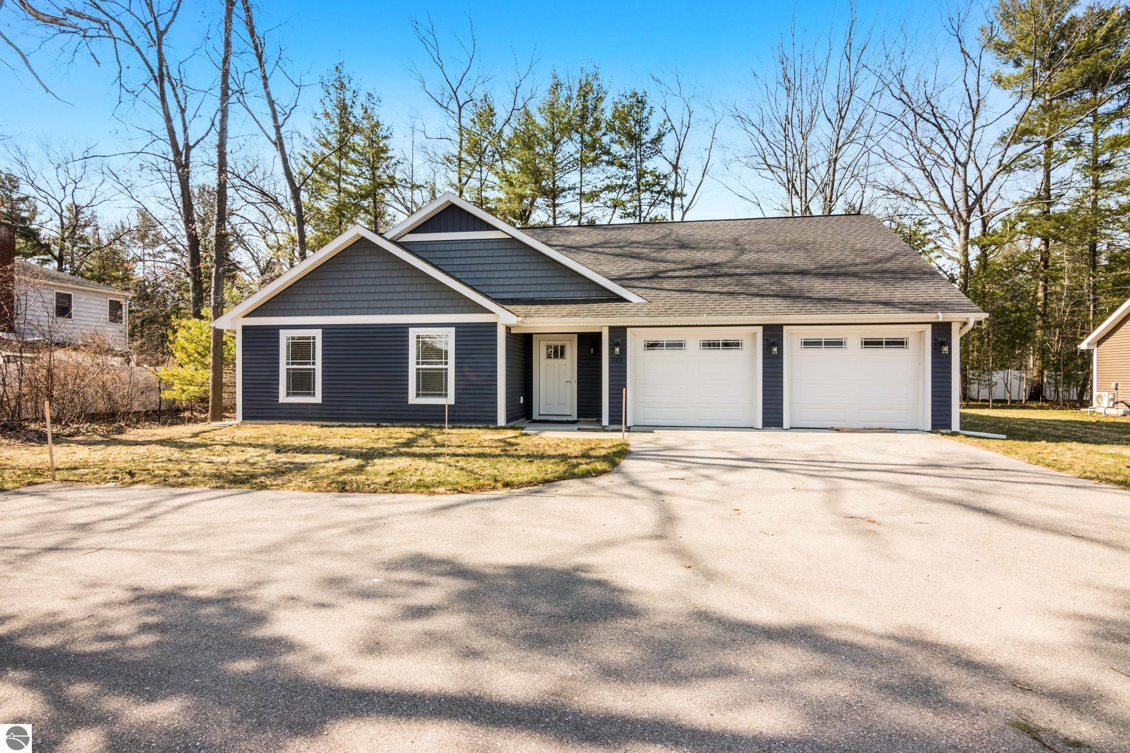 842 Munson Avenue, Traverse City, MI 49686
