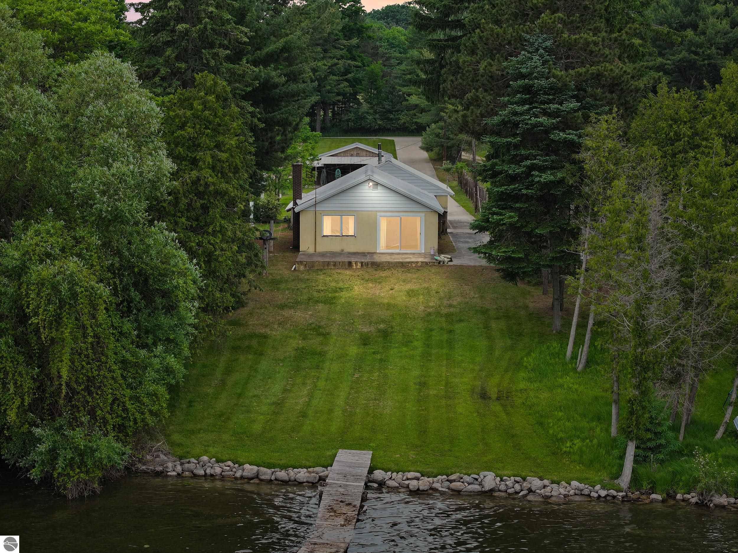 8181 Clam Lake Road, Bellaire, MI 49615