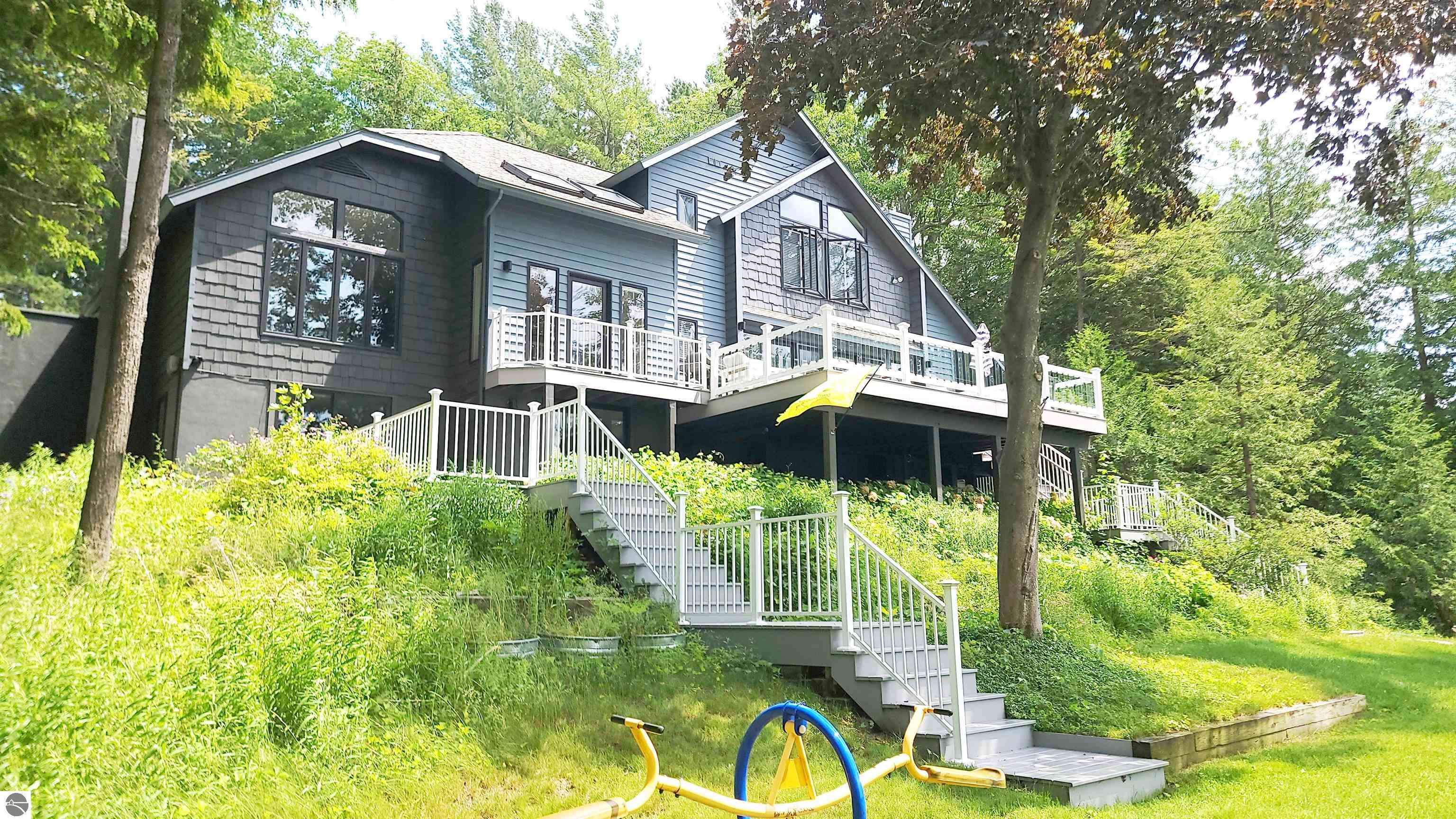1571 N South Long Lake Road, Traverse City, MI 49685