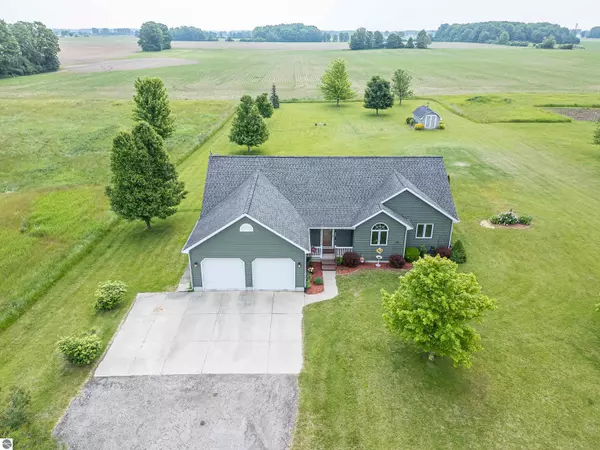 6375 S Isabella Road, Shepherd, MI 48883