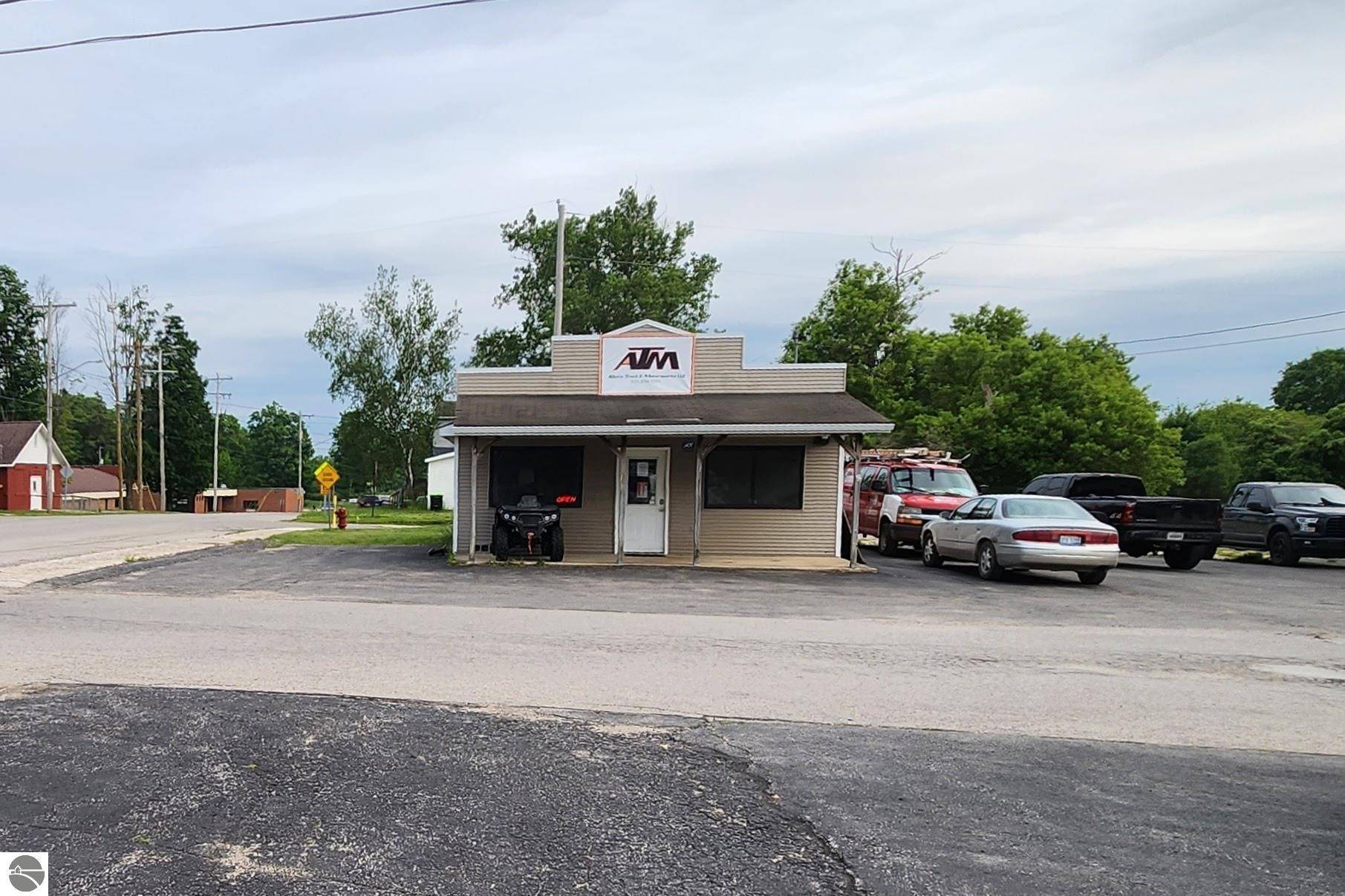 116 S Wexford Avenue, Buckley, MI 49620