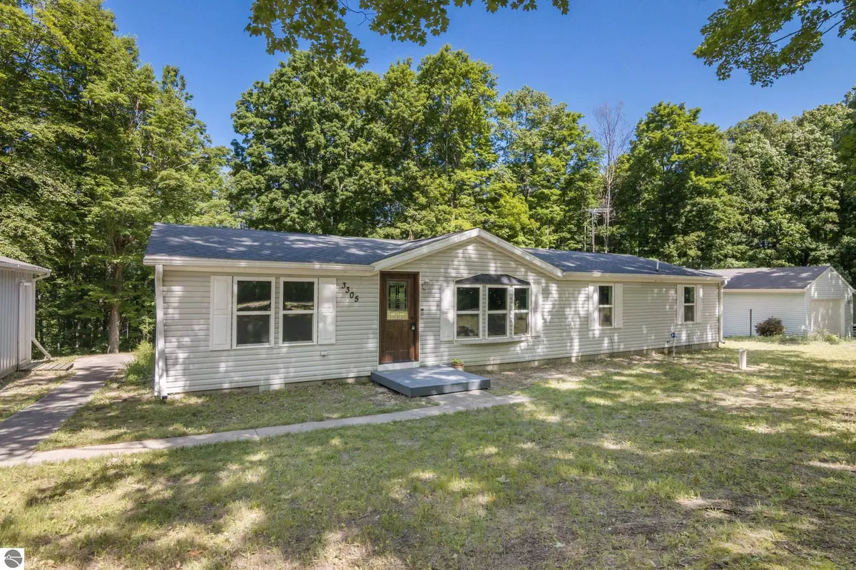 Williamsburg, MI 49690,3305 NW Brown Fire Lane