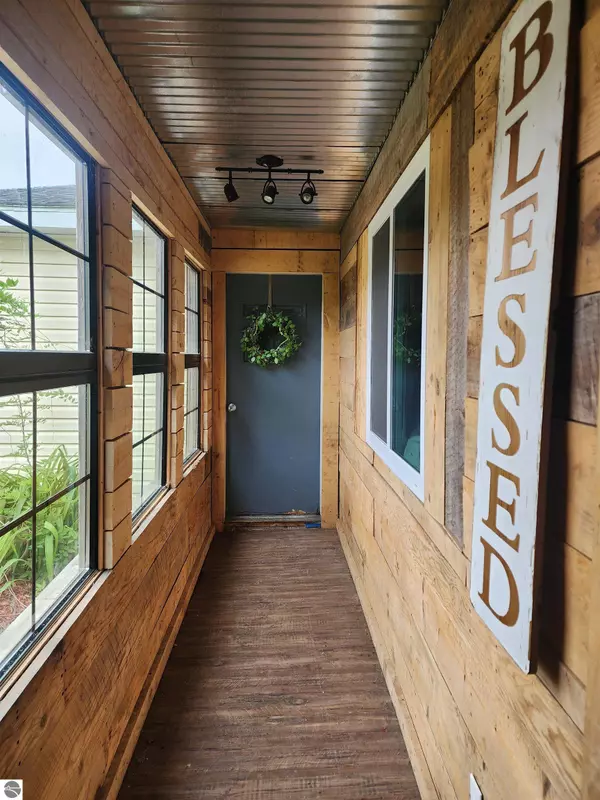 Kalkaska, MI 49646,1640 E M 72