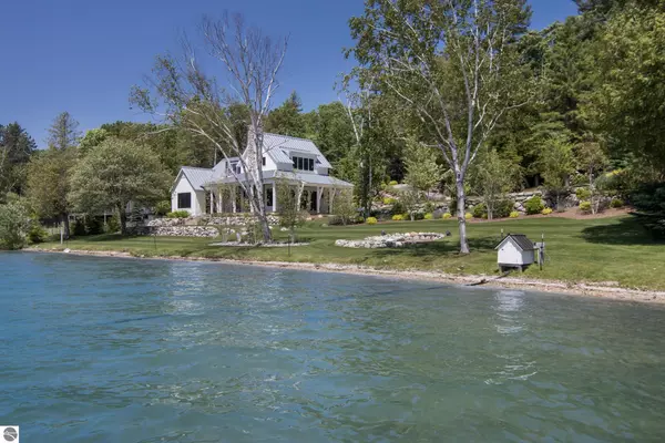4851 NE Torch Lake Drive, Central Lake, MI 49622-9619