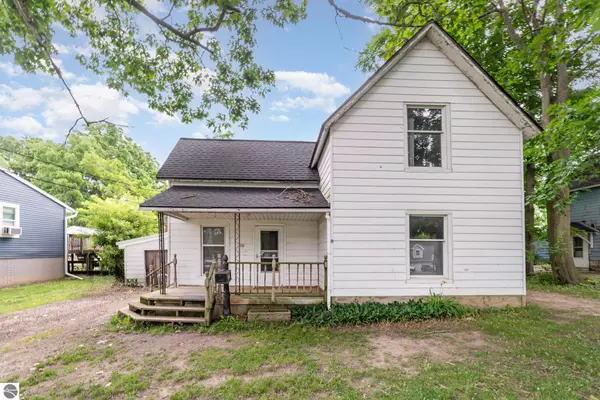 116 N Grover Avenue, Alma, MI 48801