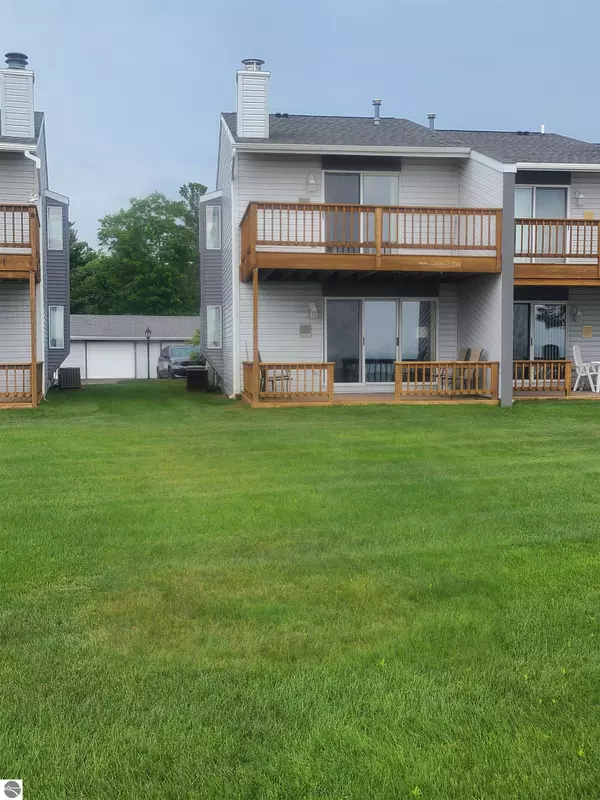 3746 N US-23, Oscoda, MI 48750