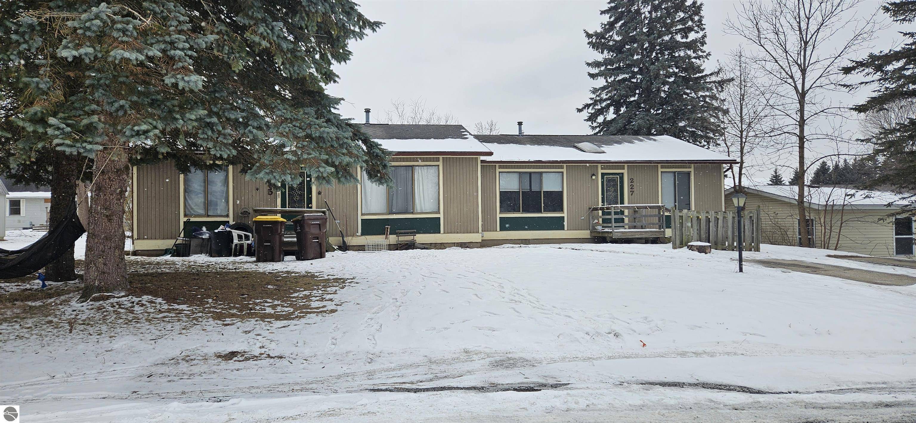 225 Crane Street, Alma, MI 48801