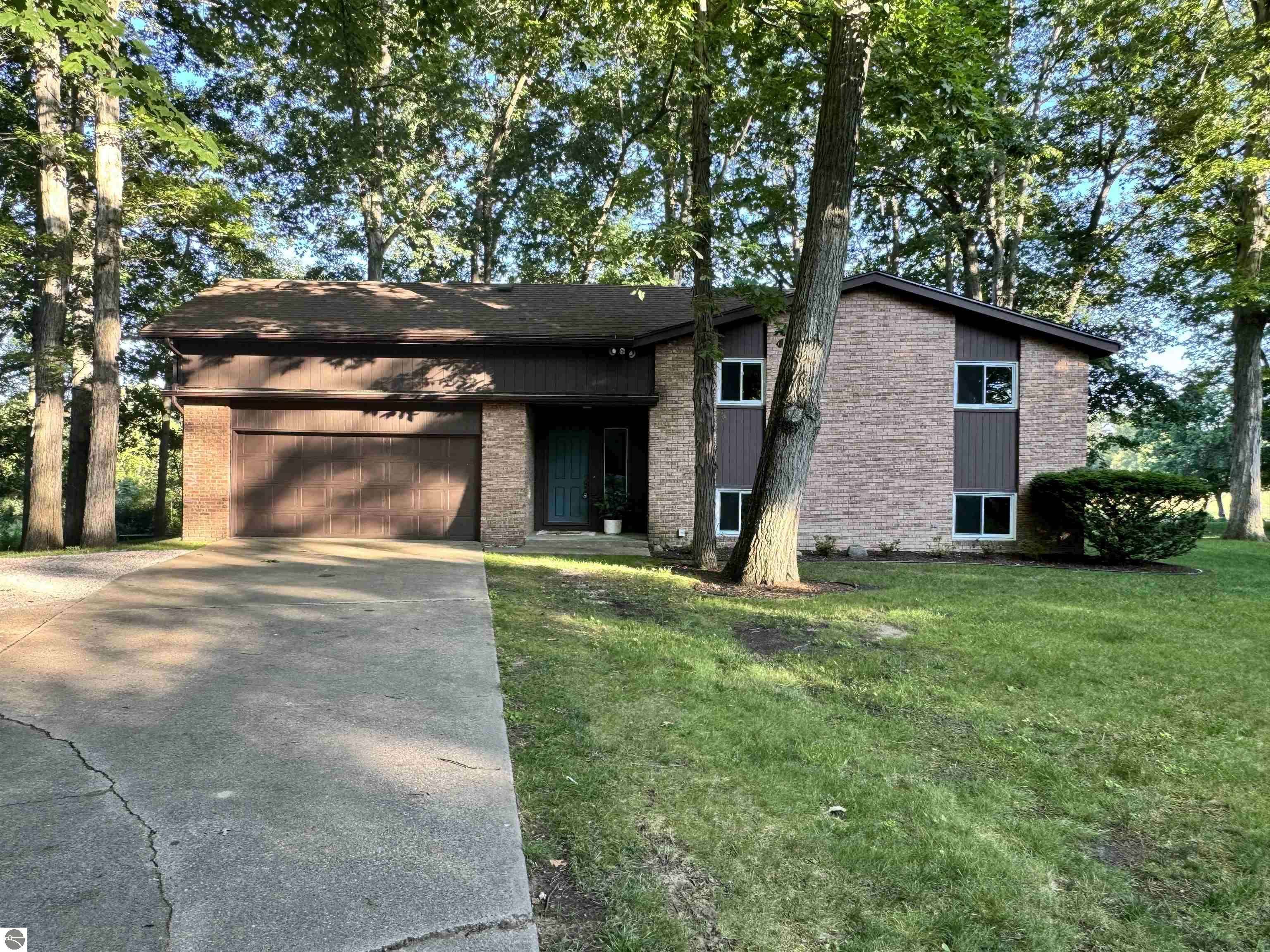 173 S Spring Street, Midland, MI 48640