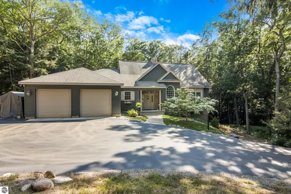 345 Sylvan Road, Frankfort, MI 49635