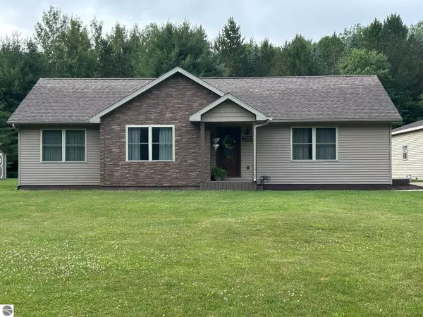 Farwell, MI 48622,3842 W Battle Road
