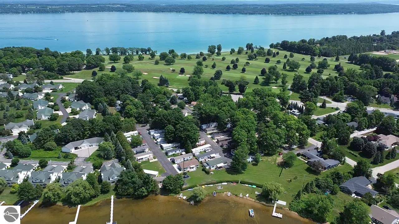611 Shadywood Street, Elk Rapids, MI 49629