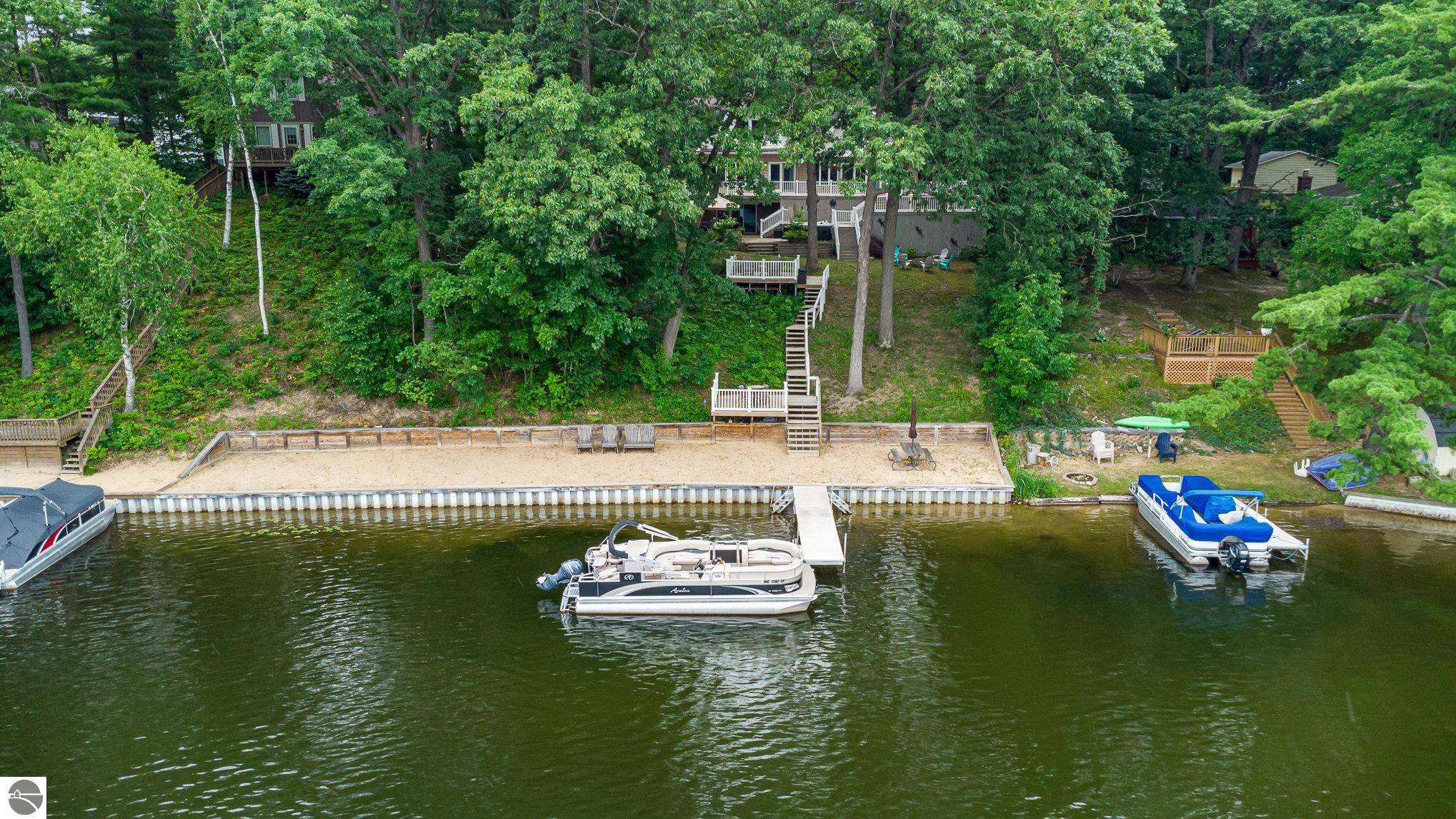 7670 Five Lakes Drive, Farwell, MI 48622
