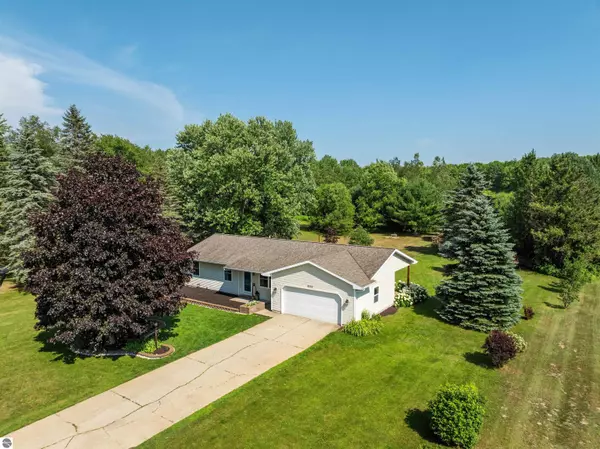 Cadillac, MI 49601,4052 Benson Road