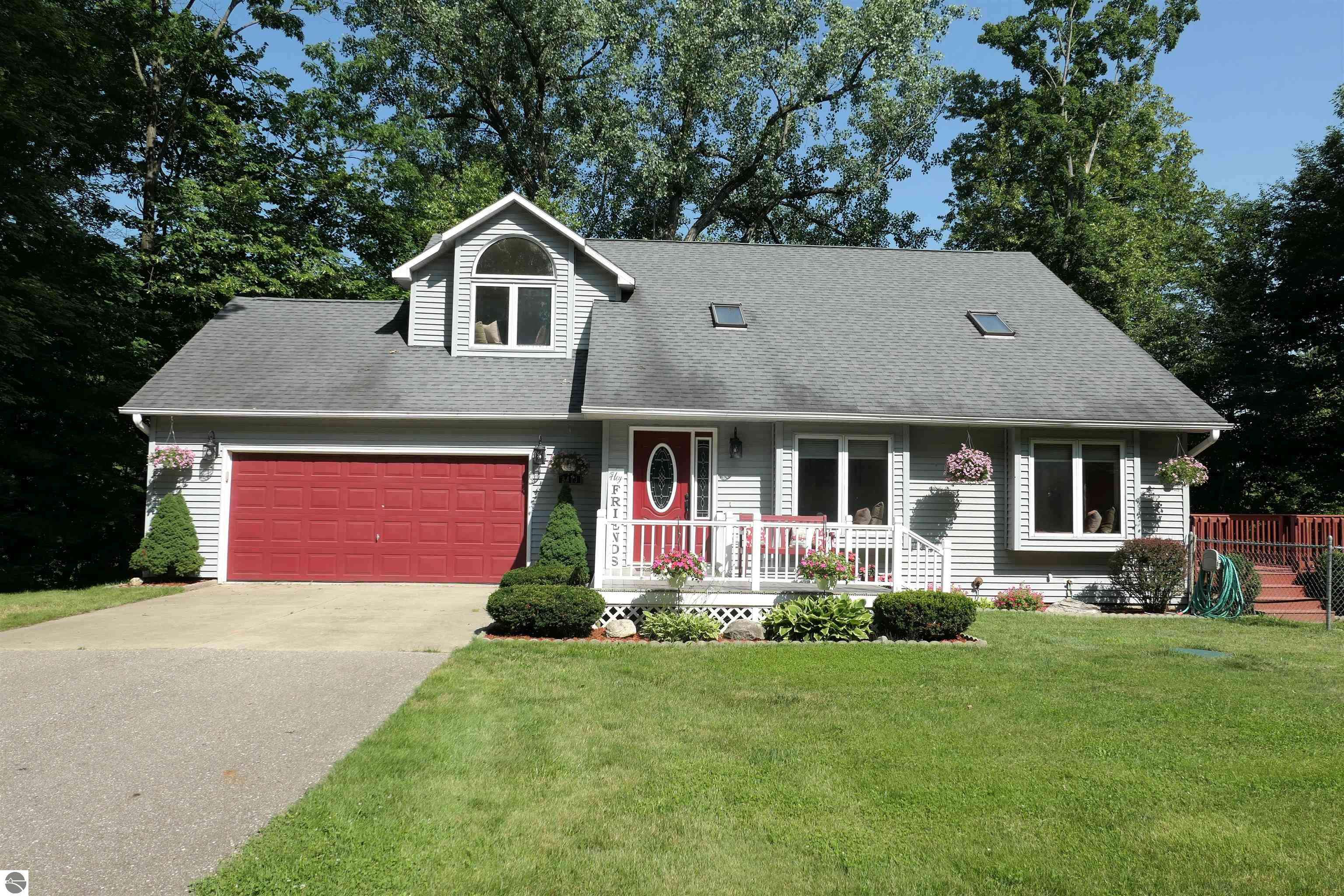 8413 E Chippewa Trail, Mt Pleasant, MI 48858