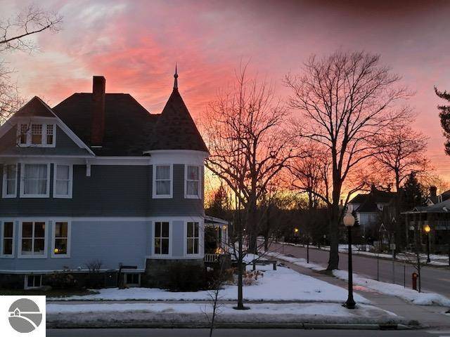 Traverse City, MI 49686,544 E State Street