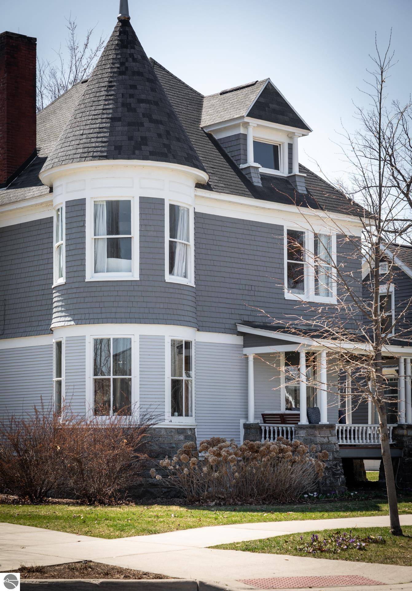 Traverse City, MI 49686,544 E State Street