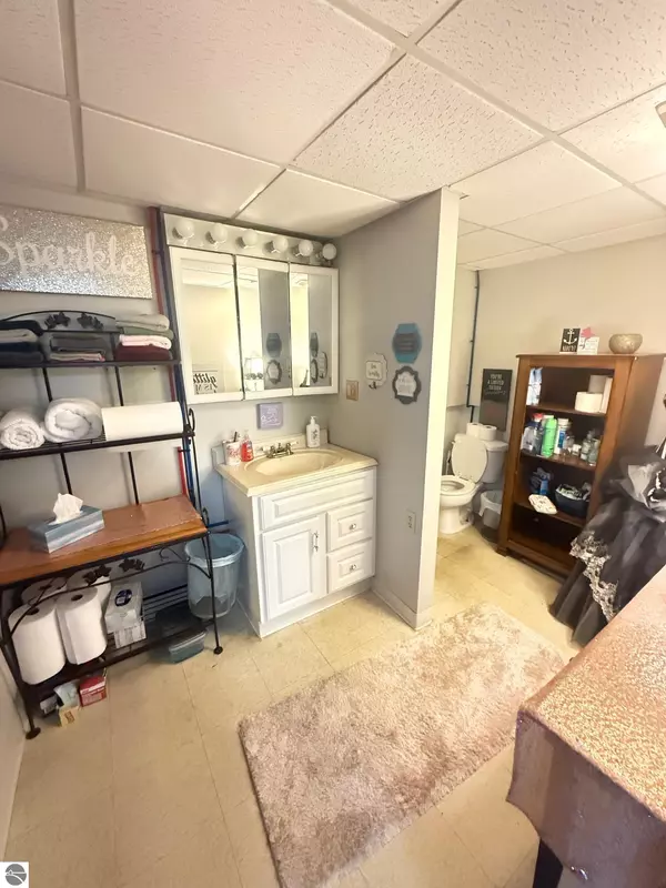 Charlotte, MI 48813,129 S Cochran Avenue