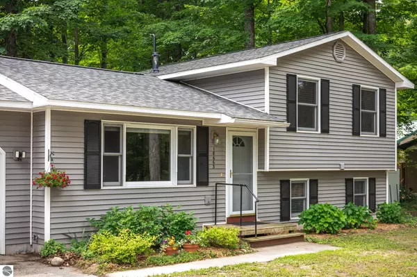 Traverse City, MI 49684,18663 Cedar Run Road