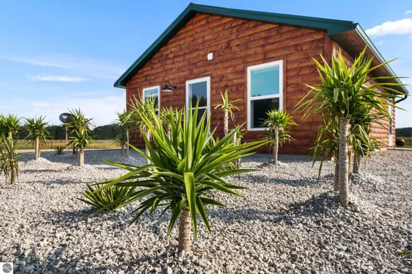 2835 Walton Road, Kingsley, MI 49649