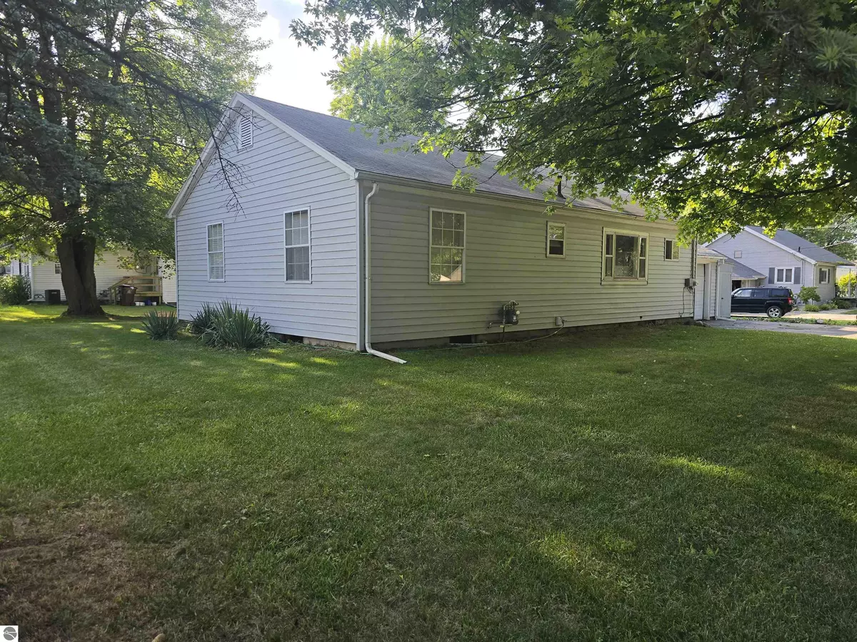 Shepherd, MI 48883,205 N Union Street