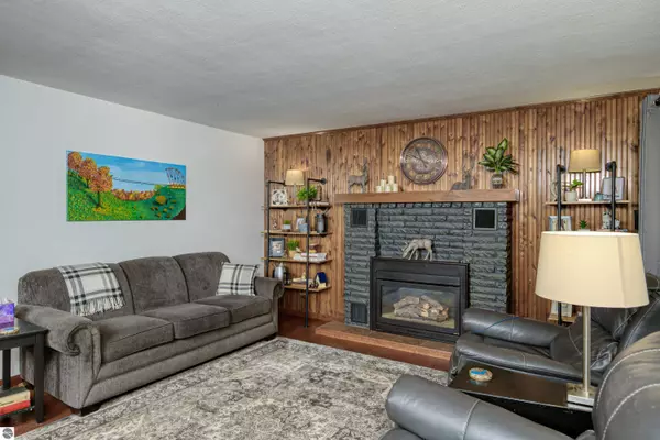Kalkaska, MI 49646,7203 Co Road 612
