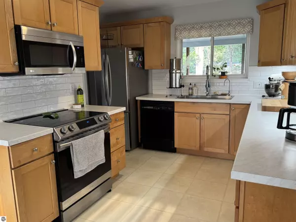 Oscoda, MI 48750,9105 Wyoming Street