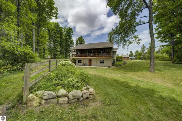 2625 Walton Road, Kingsley, MI 49649