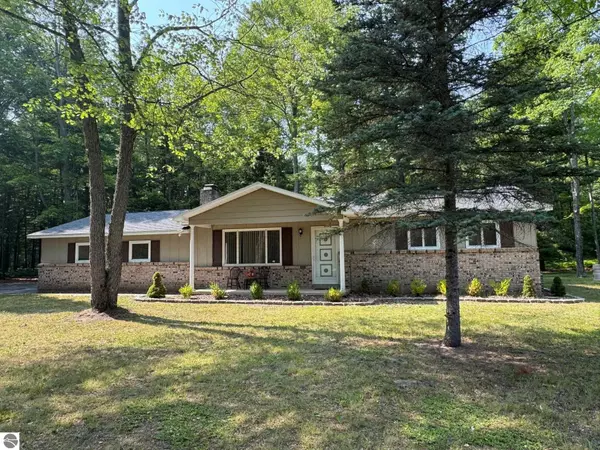 6247 Artesia Beach Road, St Helen, MI 48656