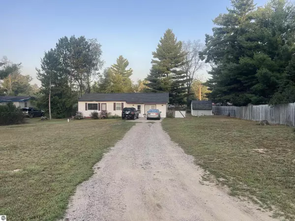 Alger, MI 48610,5276 Silver Creek Drive