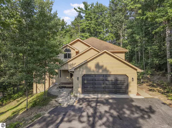 4344 Audubon Drive, Traverse City, MI 49686