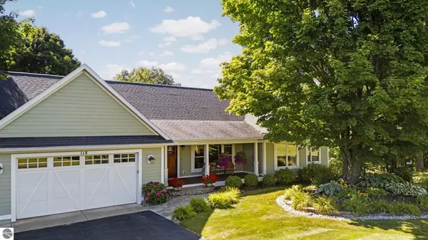 118 Farm Lane, Traverse City, MI 49686