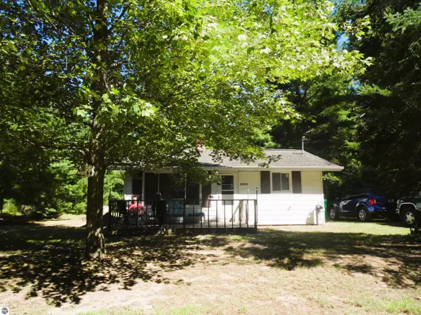 5579 W Cedar Circle Drive, Prescott, MI 48756-8655
