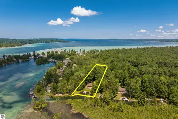 Rapid City, MI 49676,9431 Shellway Drive