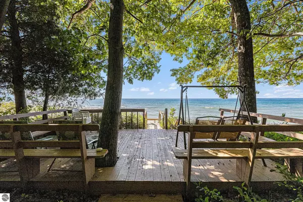 Arcadia, MI 49613,16864 Starkey Road