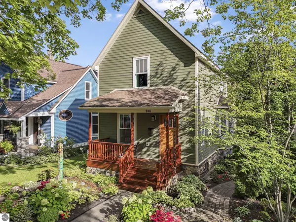 506 W Tenth Street, Traverse City, MI 48684