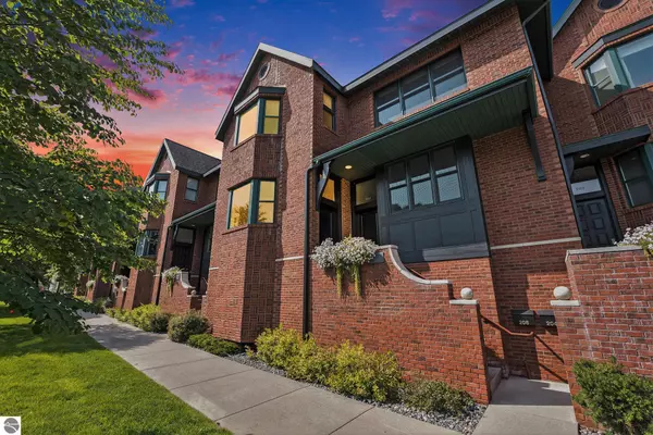 206 Boardman Avenue, Traverse City, MI 49684