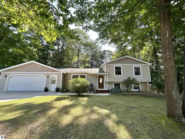 20854 Red Oak Drive, Lake Ann, MI 49650