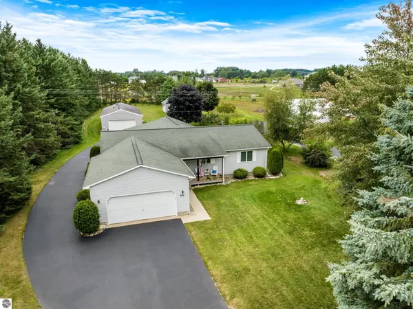 3751 Zimmerman Road, Traverse City, MI 49685