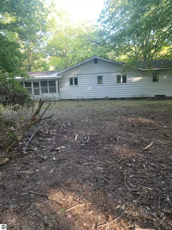 Au Gres, MI 48703,149 Deer Run Drive