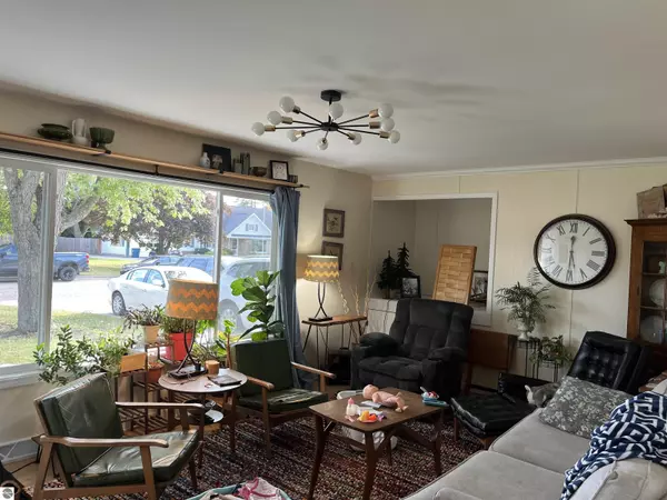 Standish, MI 48658,517 Cherry