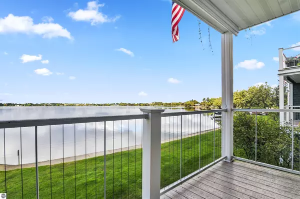 658 S Lake Street, Cadillac, MI 49601