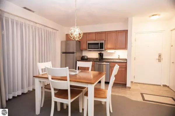 Williamsburg, MI 49690,5025 Valleyway Drive