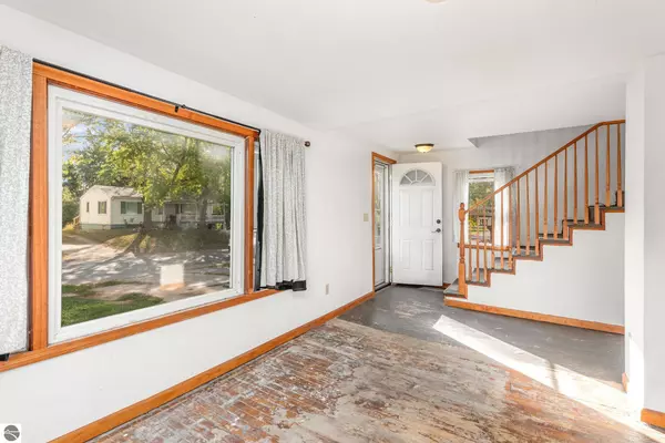 Alma, MI 48801,112 Windsor Street