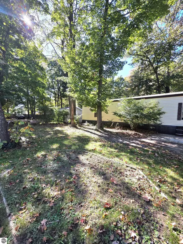 Traverse City, MI 49685,2822 W Ironwood Drive