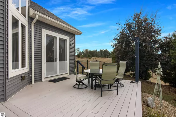 Honor, MI 49640,6536 Indian Hill Road