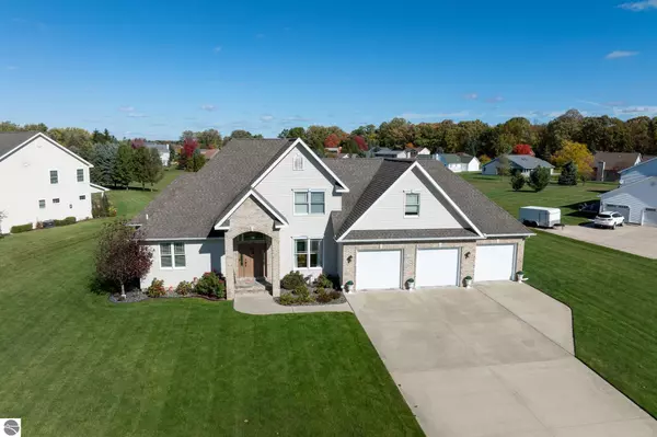 2093 CobbleStone Court, Mt Pleasant, MI 48858