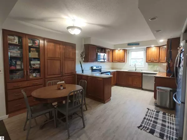 Tustin, MI 49688-8157,17792 22 Mile Road