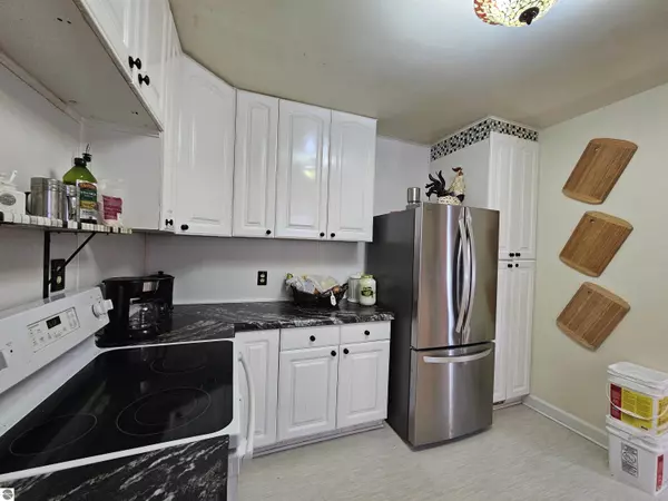 Lake City, MI 49651,204 W Union Street